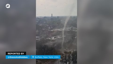 Un tornado se forma en plena ciudad de Buffalo, New York (USA)