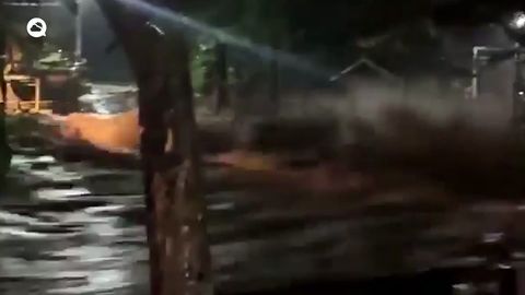 Potentes inundaciones causan estragos en la provincia de Nakhon Si Thammarat, Tailandia