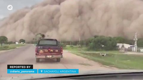 Impresionante tormenta de arena en Sachayoj, Argentina