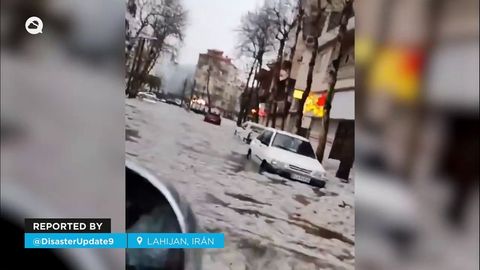 Una gran granizada provoca el caos en Lahijan, Irán