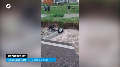 ¡Graves inundaciones en Bahía Blanca (Argentina) tras una gran tormenta! Muchas calles han quedado cubiertas por el agua