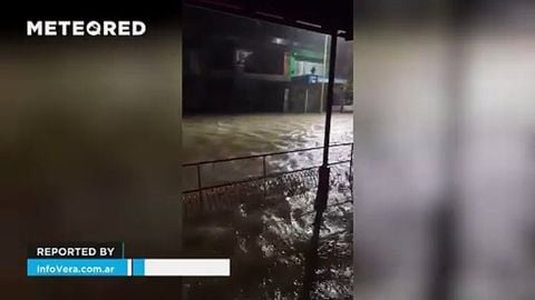 ¡Casi 300 mm de lluvia en pocas horas en Vera (Santa Fe), Argentina! Las precipitaciones torrenciales provocaron graves inundaciones.