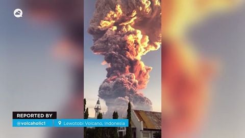 Großer Ausbruch des Vulkans #Lewotobi in Indonesien! Aschesäule erreicht über 11 Kilometer Höhe.