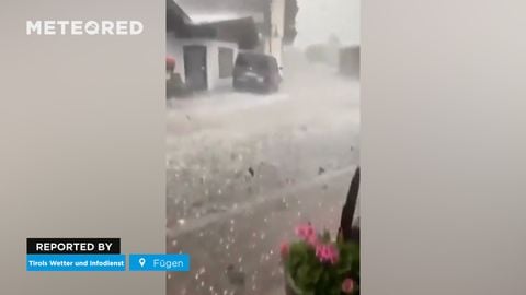 Uma tempestade de granizo extraordinária causa caos em Fügen, na Áustria! A tempestade também provocou graves inundações