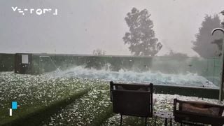 ¡Una catastrófica granizada arrasa Fügen, Austria! El fenómeno causó grandes daños materiales en la zona