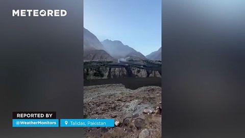 ¡Colapsa un glaciar en Talidas, Pakistán! Un deslizamiento masivo de tierra bloqueó el río Ghizer y disparó el riesgo de inundaciones