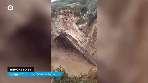 Grande desabamento enterra mina em Makrana, Índia