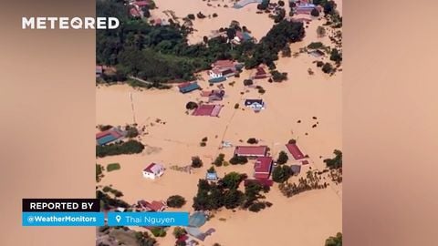 A tempestade Matmo causou graves inundações em Thai Nguyen, no Vietnã. Cerca de 200.000 casas ficaram submersas