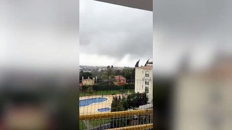 Un tornado causa estragos en un camping de Albufeira, Portugal