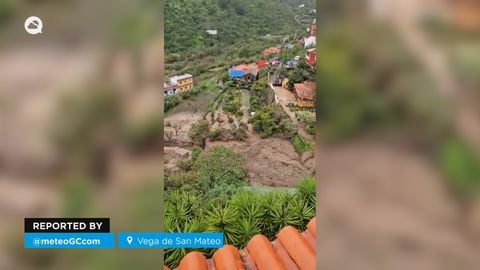 Alud súbito de agua, lodo y rocas en Vega de San Mateo, España