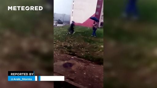 Una grandinata ha ricoperto l'intera città di Jijel, in Algeria 