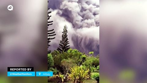 Uma grande erupção do vulcão Mayon cobriu a província de Albay, nas Filipinas, com cinzas