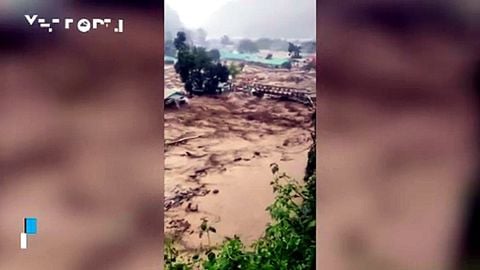 Fuertes tormentas provocaron inundaciones en Posa, India. Varias viviendas quedaron destruidas.
