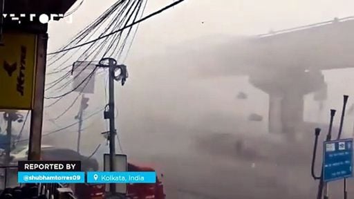 Ein nasser Fallwind verursachte erhebliche Schäden in Kolkata, Indien