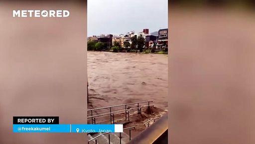 Inundaciones catastróficas en Kyoto (Japón) por la crecida extraordinaria del río Kamo