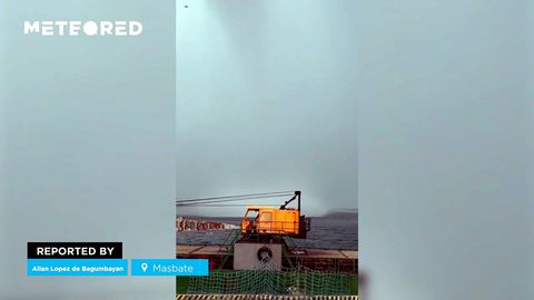 Impresionante manga marina captada en cámara en Masbate, Filipinas