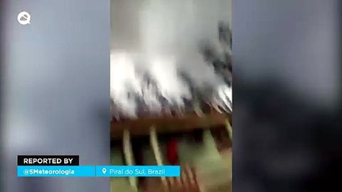 Tornado causa destruição em Piraí do Sul, Brasil
