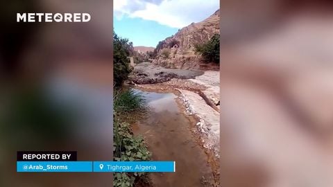 Impactante inundación repentina en Tighrgar, Argelia.