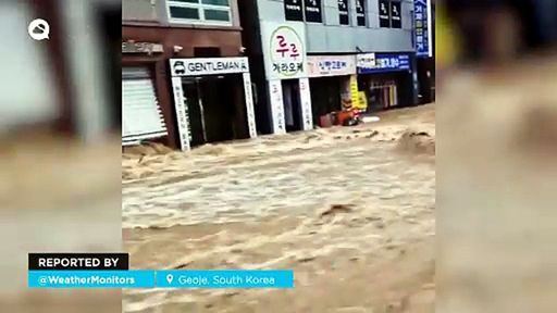 Piogge torrenziali e inondazioni a Geoje, in Corea del Sud.