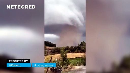 Un gran tornado deja imágenes espectaculares en Aude, Francia