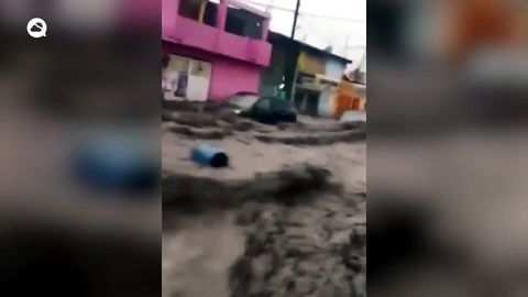 Fuertes lluvias provocan graves inundaciones en Ecatepec, México