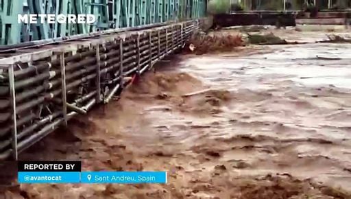 Um sistema convectivo traz um episódio histórico de chuvas torrenciais para a Catalunha