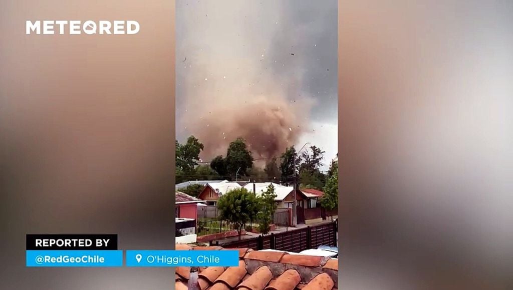 Impresionantes imágenes de tornado cat EF-2 preliminar en Chile: colegio y casas destruidas a 100 km de Santiago