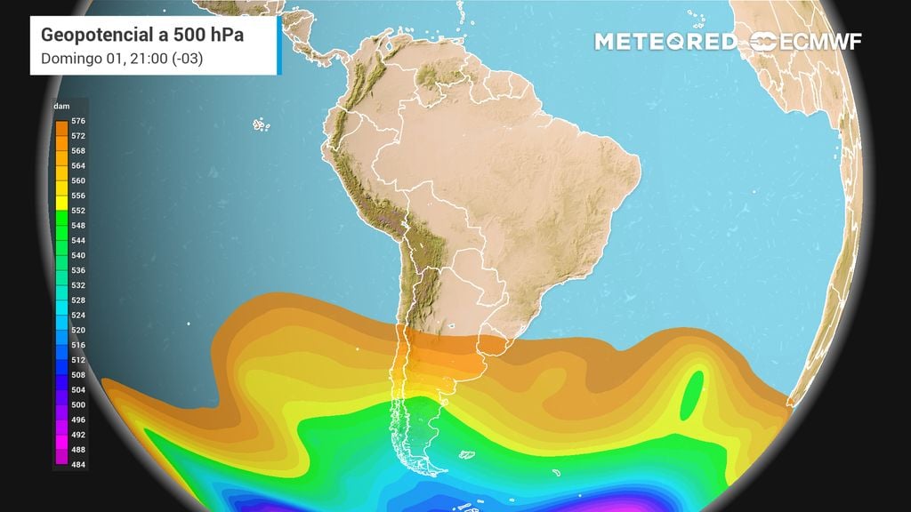 Francisca Jofré, meteoróloga: "Chile central pasará de 28 °C a tormentas y chubascos en solo 48 horas"