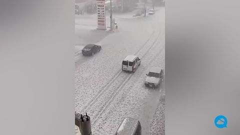 Una gran granizada provoca el caos en Çumra, Turquía