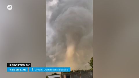 Impresionante nube embudo en Jimaní, República Dominicana.