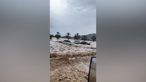 Siguen las inundaciones en algunas regiones de Arabia