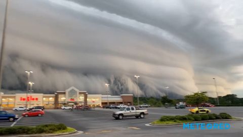 Espectacular nube estantería (shelf cloud) en Georgia, USA