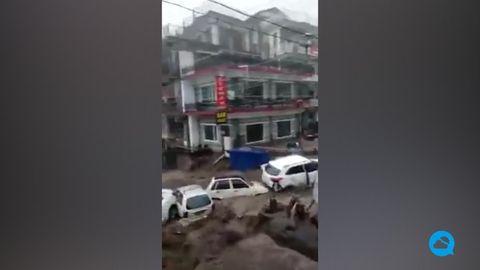Terribles inundaciones en Dharamsala, India